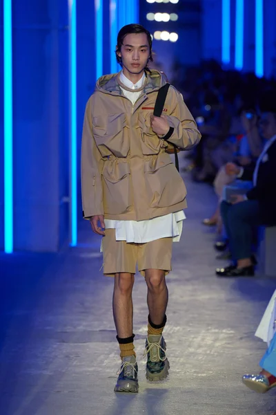 Look 31